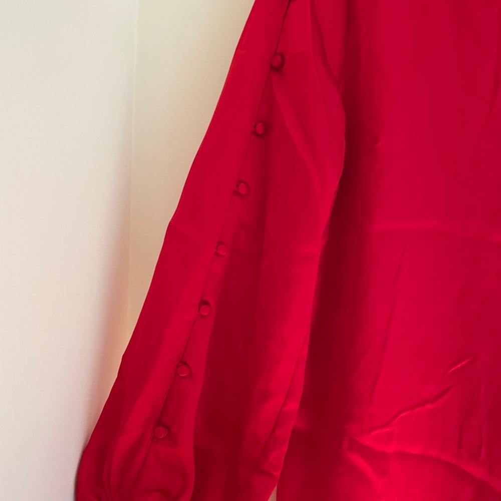 Banana Republic V Neck Button Sleeve Top Red Size Medium - Picture 5 of 6